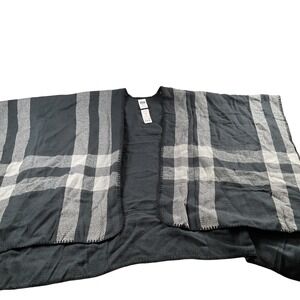 NEW.‎ Woolrich Reversible Black Plaid Cape Shawl Blanket One Size